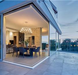 6 bedroom villa with pool and roof terrace, Sveti Staffan, sleeps 12